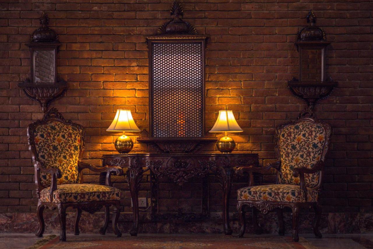 Faisalabad Serena Hotel ภายนอก รูปภาพ